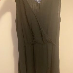 Wrap style dress. Like-new. Just a little wrinkled lol